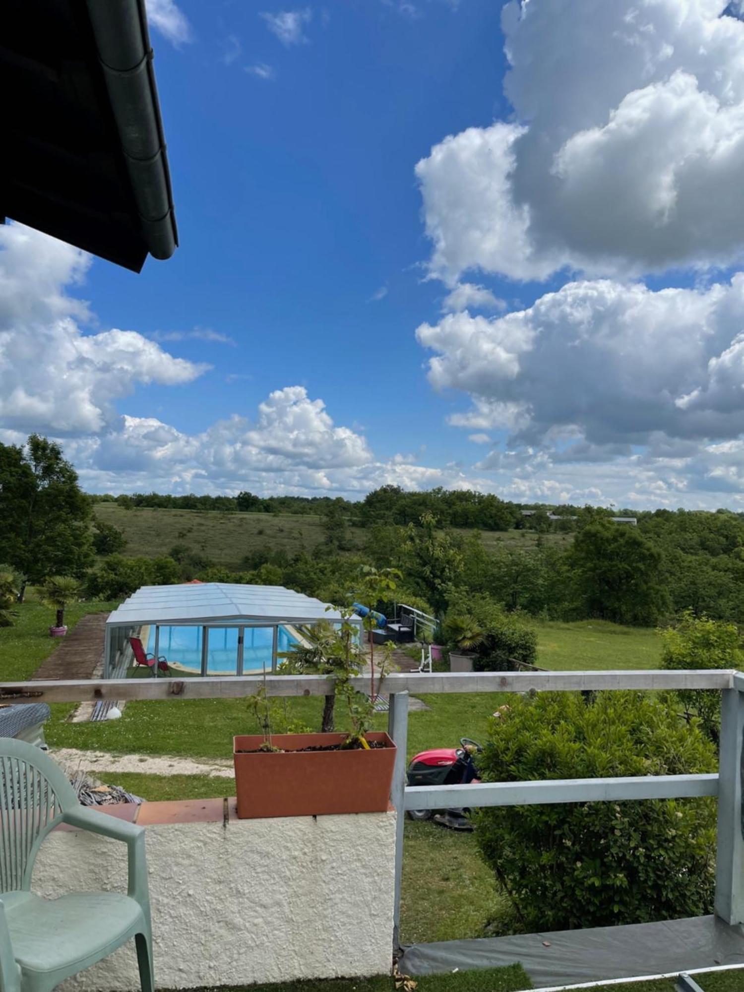 Villa Le Paradis Pern Exteriör bild
